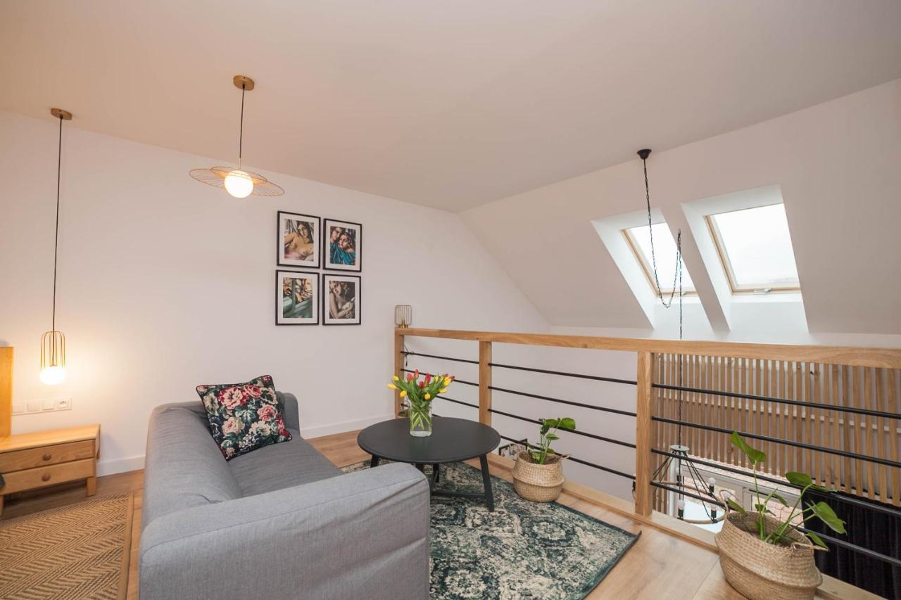 Mragowo Dwupoziomowy Apartament Indygo 85M2 Z Widokiem Na Jezioro ภายนอก รูปภาพ